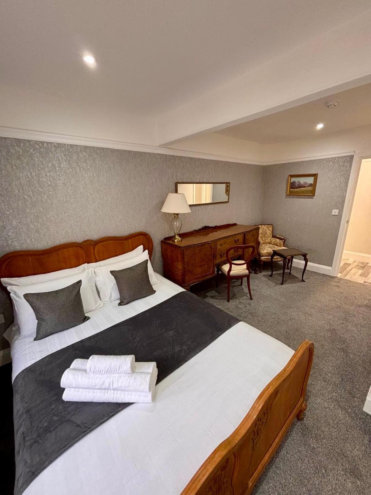 Hotel Juniper Berry Southampton Esterno foto