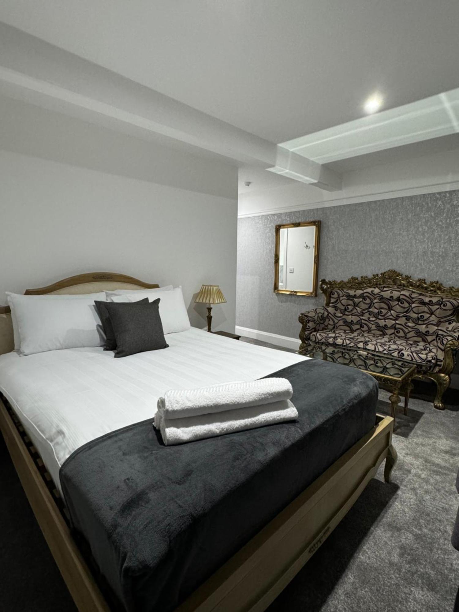 Hotel Juniper Berry Southampton Esterno foto